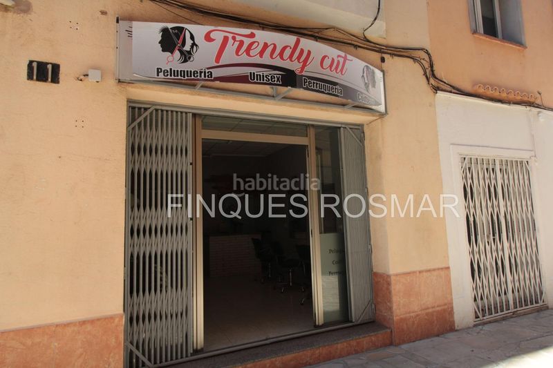 Foto c2b67dca-f0f9-4e04-9c0a-6e46c1c245f2. Local comercial a Centre Lloret de Mar