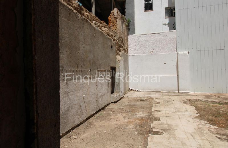Foto 5b59f8fa-c575-49dc-b4ad-e091bfe6406c. Terreno residencial parcela edificable en el centro , a dos pasos de la playa en Lloret de Mar