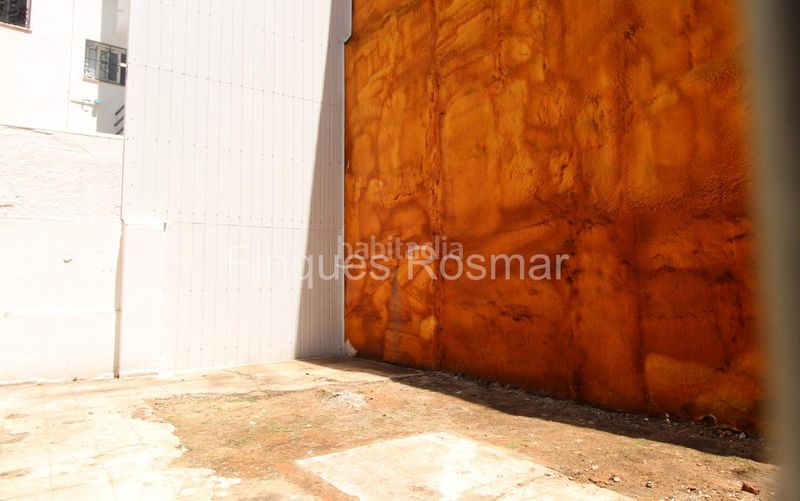 Foto 5df8a711-a3d7-4467-9f6f-e53b76cf2443. Terreno residencial parcela edificable en el centro , a dos pasos de la playa en Lloret de Mar
