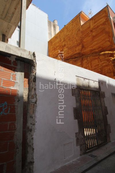 Foto d54acba7-e9be-4eda-a663-6513e7f8518b. Terreno residencial parcela edificable en el centro , a dos pasos de la playa en Lloret de Mar