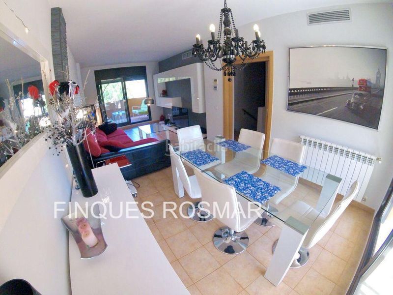 Foto 41b6b893-b3f4-4954-b642-04faaf0502ff. Casa adossada amb calefacció piscina a Santa Clotilde Lloret de Mar