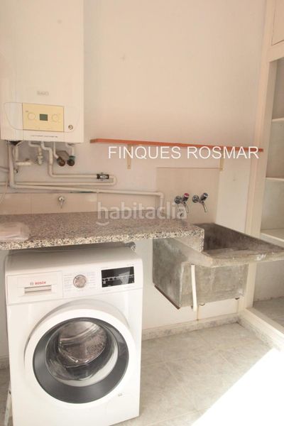 Foto e3d686f5-eac0-4481-9fde-2c0f401fedde. Casa amb calefacció aparcament a Centre Lloret de Mar