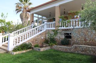 Casa a Lloret Residencial - Montlloret. Impecable casa de 5 dormitorios y gran piscina, muy buena ubicac
