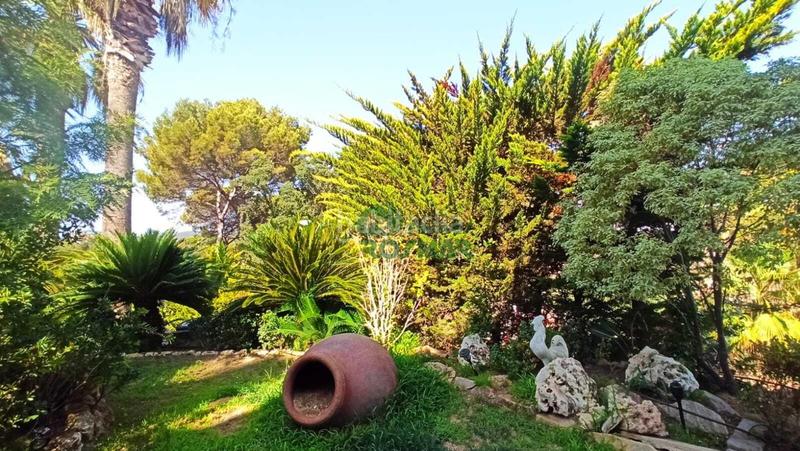 Foto b53deef2-7520-4504-9cf6-04e0cbc9f40f. Haus mit pool in Fenals Lloret de Mar