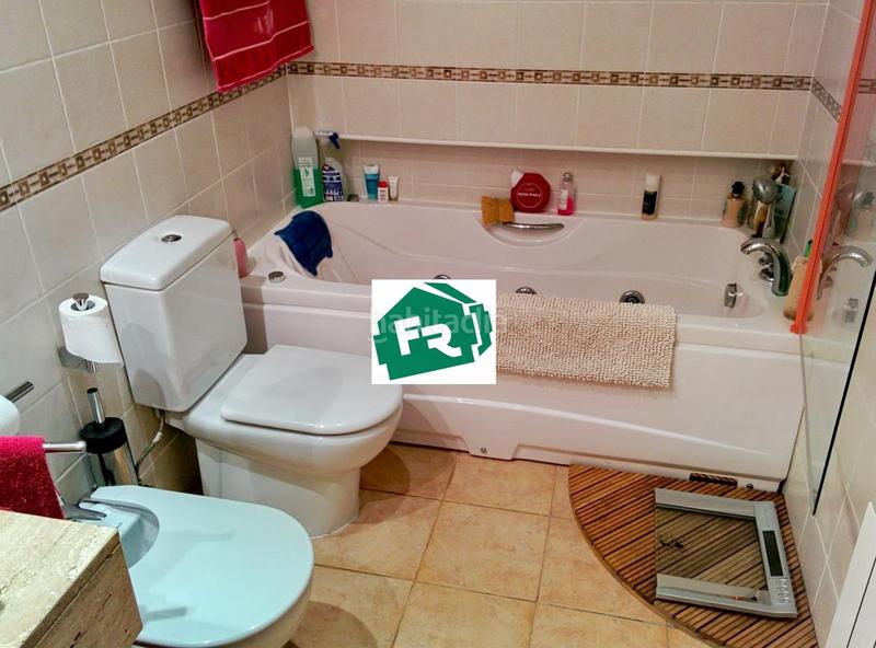 Foto af9433c9-f64a-4e35-bd1c-31789c1368af. Maison jumelée avec chauffage parking piscine dans Santa Clotilde Lloret de Mar