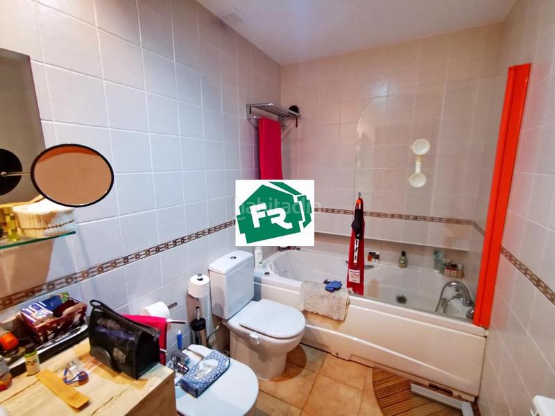 Foto cf809c99-377d-4766-8466-8dfc799e3347. Maison jumelée avec chauffage parking piscine dans Santa Clotilde Lloret de Mar