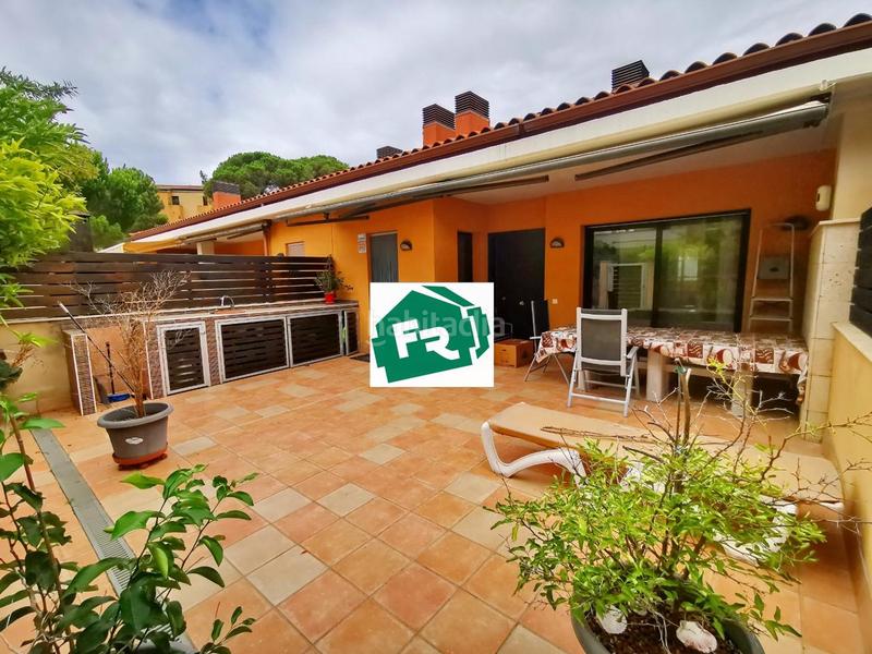 Foto d6dfec99-ce4b-4ec8-9b44-ecd500f3151e. Maison jumelée avec chauffage parking piscine dans Santa Clotilde Lloret de Mar