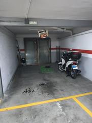 Aparcament cotxe a Fenals. Plaza de parking en el centro de lloret, a 5 minutos de la playa