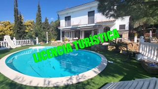 Casa a Canyelles. Casa de 5 dormitorios con licencia turística y vistas al mar en