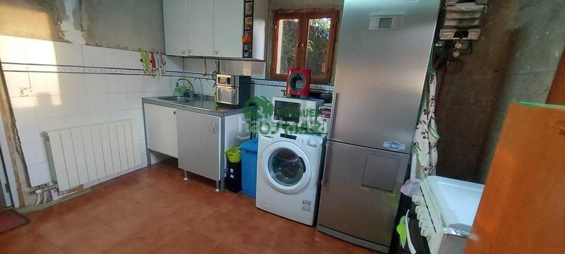 Foto 4ca256bb-e448-46be-9e28-f126a34d211d. Casa amb calefacció a Aiguaviva Parc Vidreres