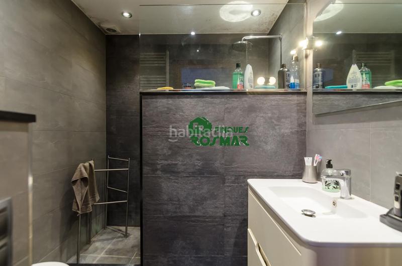 Foto 34cb9e3f-601d-40dd-9157-a1e946d74e29. Edificio in Centre Lloret de Mar