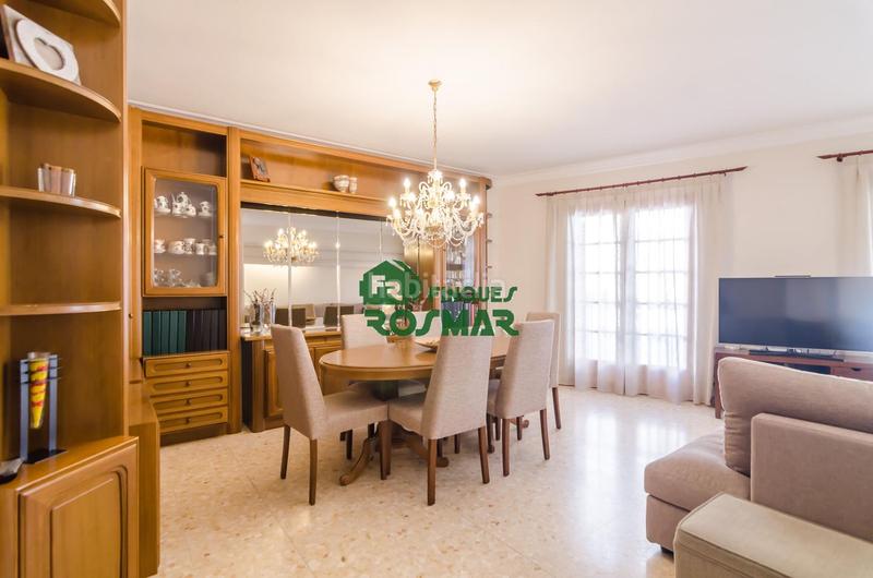 Foto 632cb2bb-08e0-49c4-bac6-607c5e241a9d. Edificio in Centre Lloret de Mar