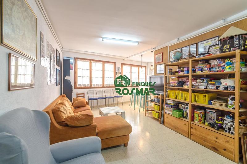 Foto 74624da3-18a4-4d15-89b7-a036e6d18e76. Edificio in Centre Lloret de Mar