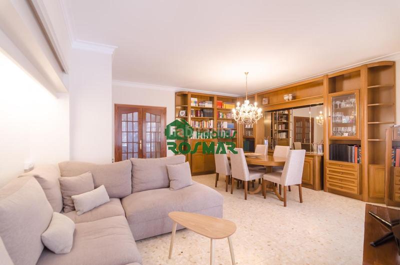 Foto 84d128ff-05a4-444d-a0a5-555db6a5995e. Edificio in Centre Lloret de Mar