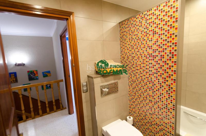 Foto f21c40b1-3ed8-4972-86ce-44fade0615bf. Edificio in Centre Lloret de Mar