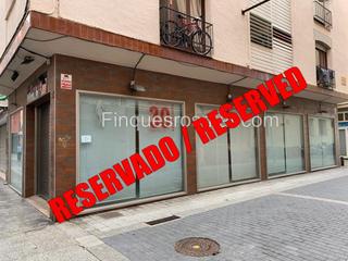 Local commercial à Centre. Reservado! local de 90 m2 en pleno centro de lloret de mar