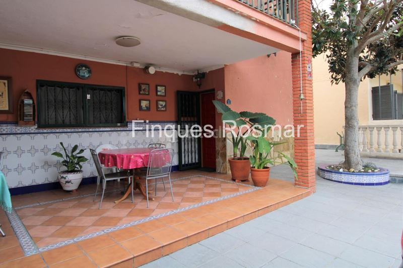 Foto 2dbcaf21-009c-4d29-ae5b-e170a93e5154. House in Canyelles Lloret de Mar