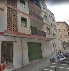 Edifici a Mas Baell-Can Carbó. Oportunidad de inversión en lloret. edificio con local en planta