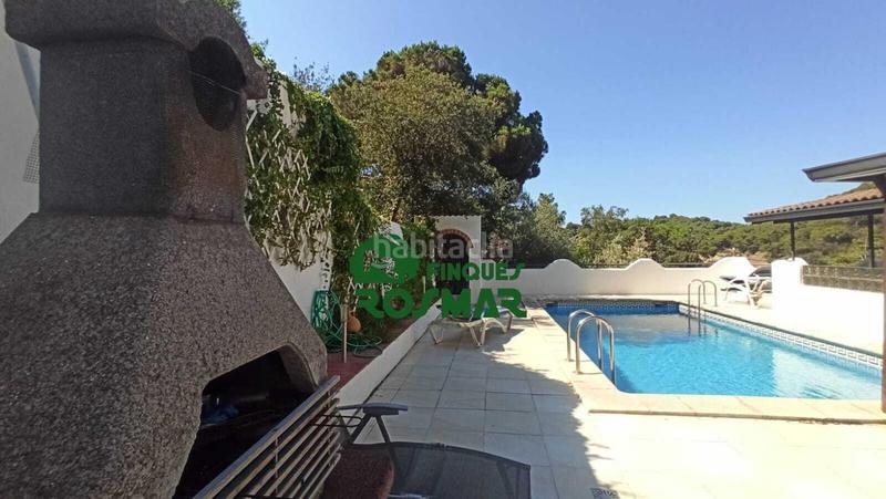 Foto 0e3b41e7-90a0-442f-bfd9-ebadc233f8e6. Casa amb calefacció aparcament piscina a Canyelles Lloret de Mar