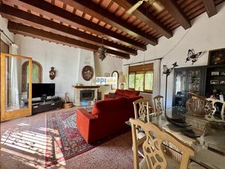 Maison à Canyelles. Casa con jardin a pocos minutos de la playa de canyelles