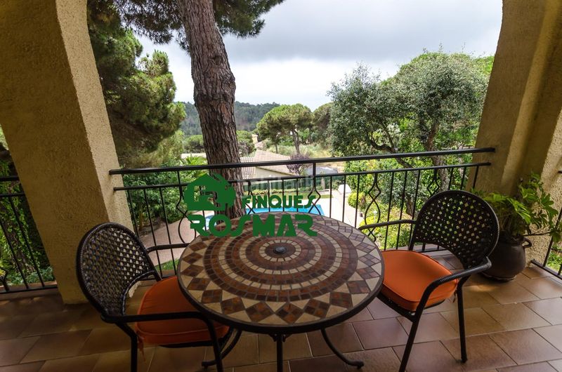 Foto daefcd82-2a5c-4502-82a2-1c670486d8c1. Casa amb piscina a Serra Brava Lloret de Mar