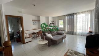 Piso en Fenals. Dúplex con licencia turística en fenals