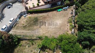 Terreny residencial a Roca Grossa. Parcela llana a 1,5 km de cala canyelles, lloret de mar