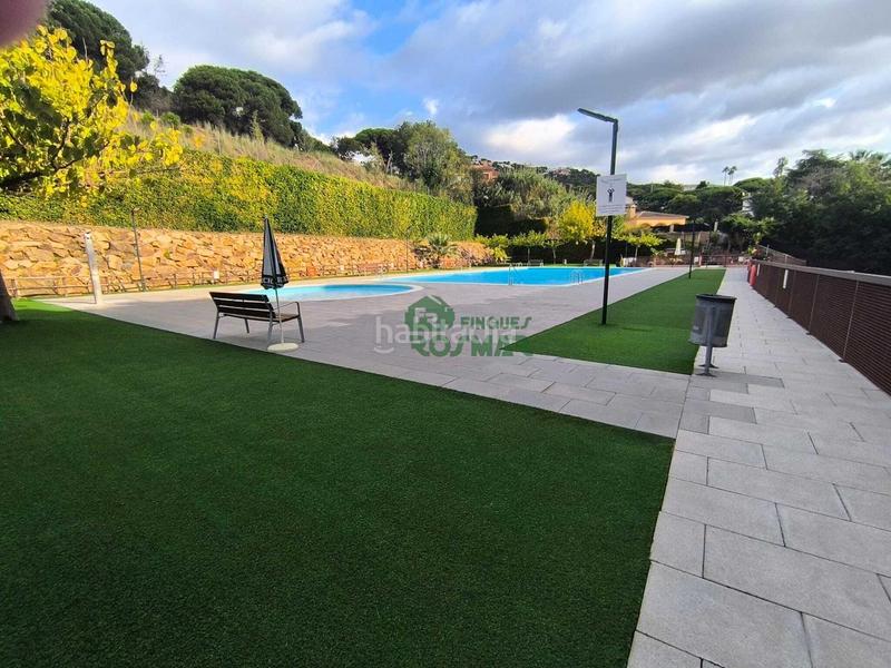 Foto a17a8ab9-fa42-4909-9949-d26c2b49dd35. Pis amb aparcament piscina a Roca Grossa Lloret de Mar