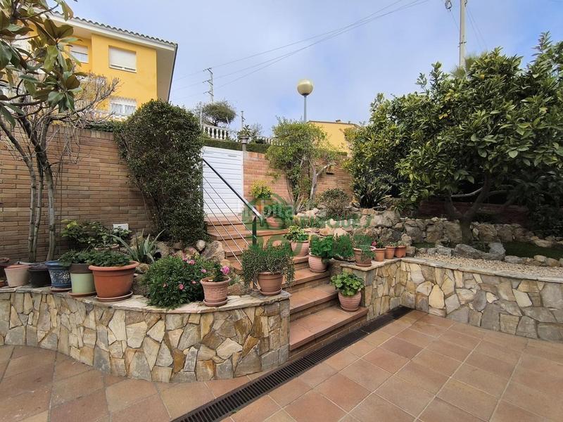 Foto aac45ad5-e7c6-4c8d-9e19-474f95609132. House with heating parking pool in Roca Grossa Lloret de Mar