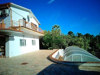 Haus in Lloret Blau - La Creu de Lloret. Encantadora casa con dos viviendas independientes, piscina cubie