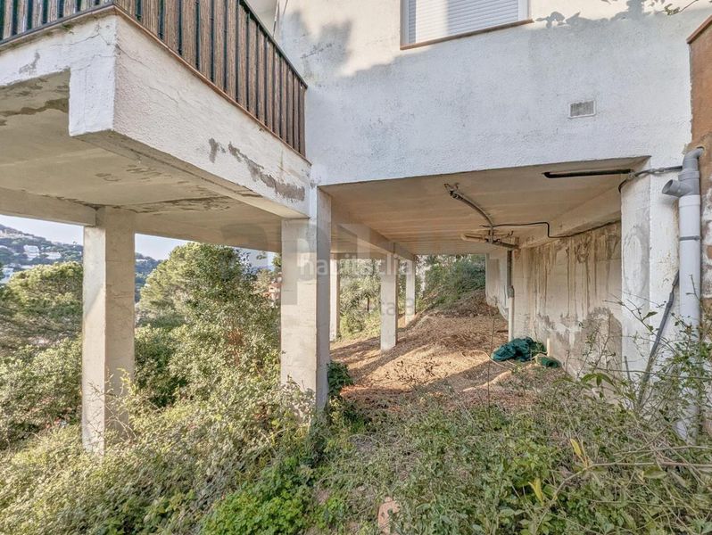 Foto f8831864-840b-48c8-b905-e65c52cab3f8. Casa a Serra Brava Lloret de Mar