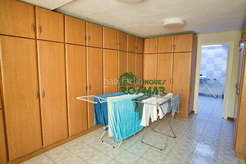 Foto 3cba0ab1-bfa2-4e5e-8a86-3f97e461dff3. Casa amb piscina a Fenals Lloret de Mar