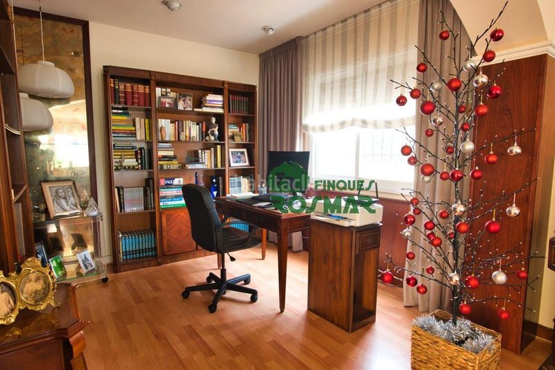 Foto 7784683f-36a9-41f5-a24f-35c37cee2abd. Casa amb piscina a Fenals Lloret de Mar