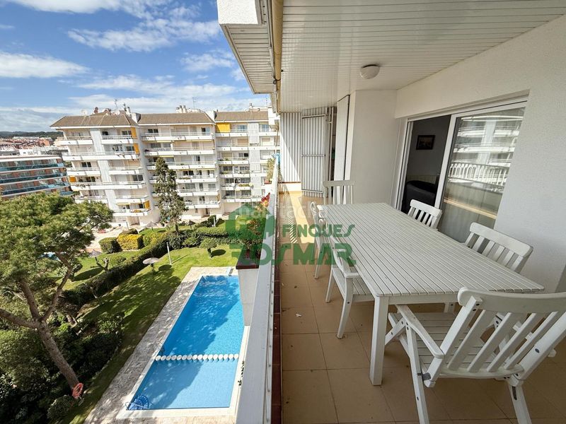 Foto 54ccaf59-d116-40d5-a4f3-a0514c270b6d. Pis amb calefacció piscina a Fenals Lloret de Mar