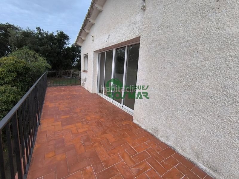Foto 7005b421-ce21-4b04-9212-eb0a8edcb2a5. Casa amb aparcament a Lloret Blau - La Creu de Lloret Lloret de Mar