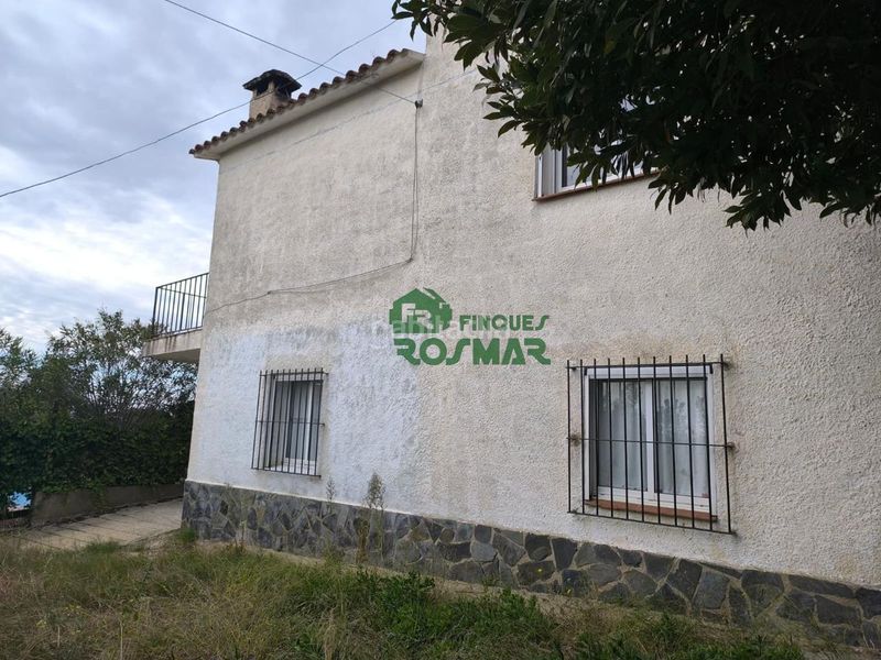 Foto 9159cf10-a926-443e-9701-b6b58f0f0aa9. Casa amb aparcament a Lloret Blau - La Creu de Lloret Lloret de Mar
