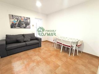 Planta baixa  De sant gerau 7. Apartamento con licencia turística a 1 minuto de la playa en el