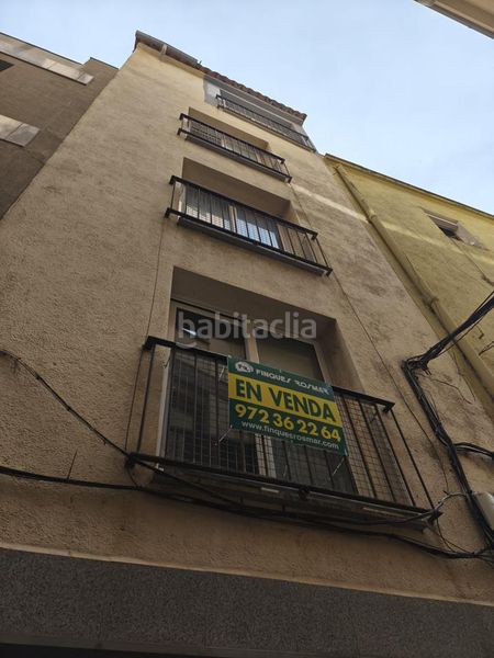 Foto fbe3d8ad-c3fa-444a-a7b7-937fa6ee55df. Edificio in Centre Lloret de Mar