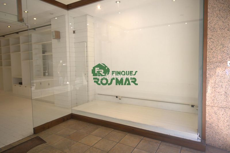 Foto 1aab889e-f47e-4e37-8dd1-c20cde4010b1. Local comercial a Centre Lloret de Mar