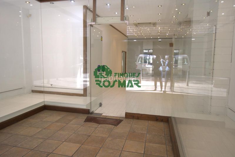 Foto c5b67f50-e29d-4a22-b1cb-06c994befa1b. Local comercial a Centre Lloret de Mar