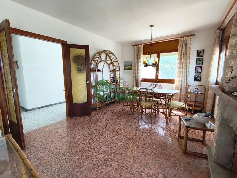 Foto 542f49bd-dc27-42d8-892c-45f080190e68. Casa amb aparcament a Roca Grossa Lloret de Mar