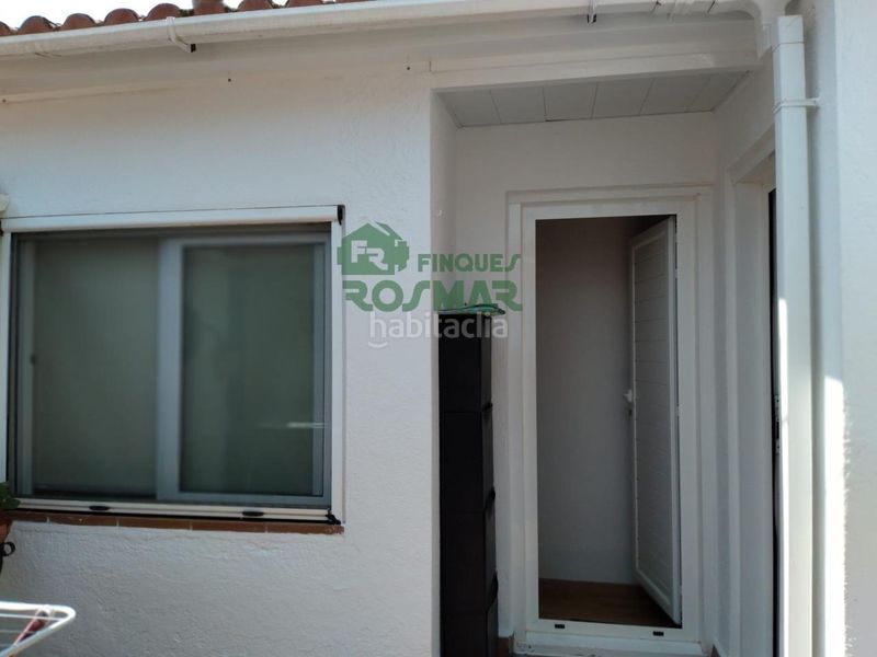 Foto 0ce4d2bc-e97b-494e-8e1b-de3ff7a0cfa3. Casa amb calefacció aparcament a Centre Lloret de Mar