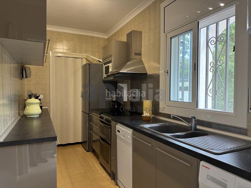 Foto 4e02ffda-59cd-43d1-a162-b3f90fe59ddc. Casa amb calefacció a Canyelles Lloret de Mar