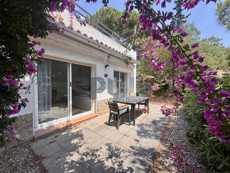 Foto 6124c2af-6843-4f65-947e-f0e9689f2bc0. Casa amb calefacció a Canyelles Lloret de Mar