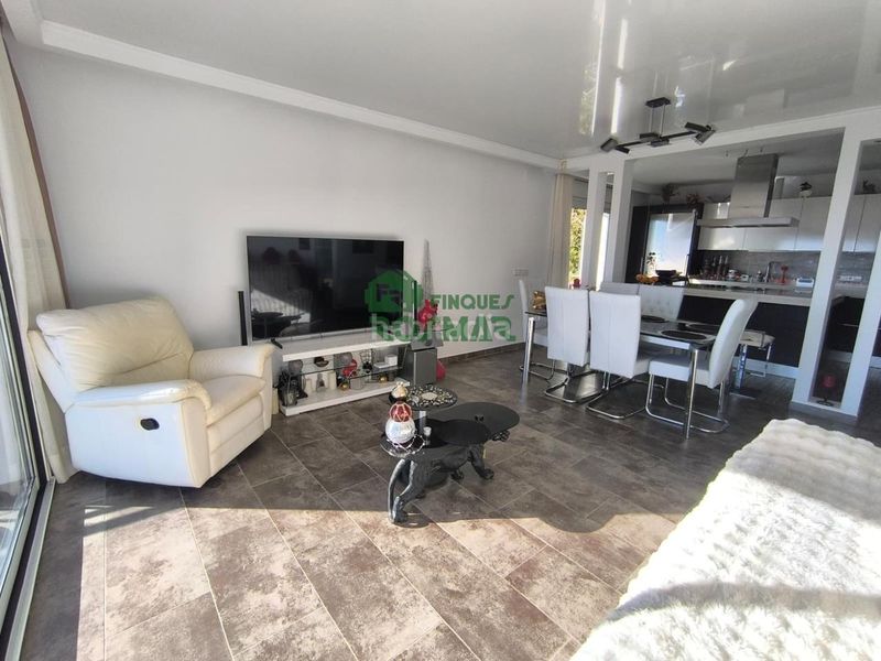 Foto 02fd9f5c-2ca6-4c66-90a8-d112e553e6d6. Casa amb calefacció aparcament piscina a Serra Brava Lloret de Mar