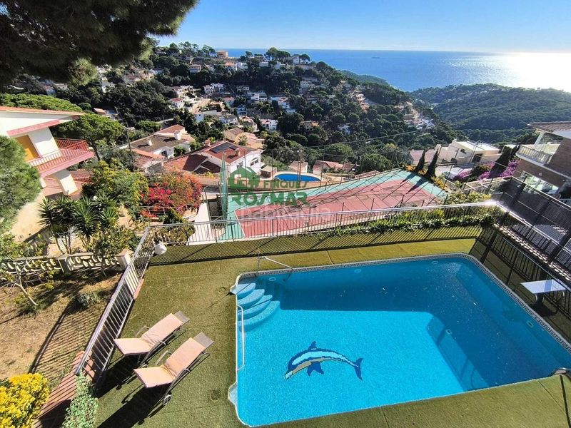 Foto ad345331-c08b-4dbc-8b56-a62c2bd3d2d6. Casa amb calefacció aparcament piscina a Serra Brava Lloret de Mar