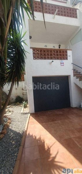 Foto f99f30fd-2cbd-4d90-ac11-98b46ddb27a2. Casa amb calefacció aparcament piscina a Puig Rom-Canyelles-Almadrava Roses