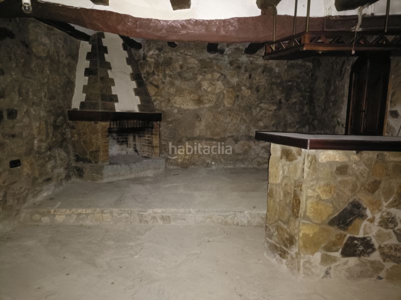 Foto 512ce219-7eb9-41ea-becf-289098421c71. Casa amb xemeneia calefacció a Camarasa