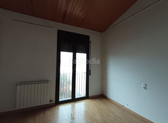 Foto a560e84e-95d3-4b32-86d0-014cd4c40f95. Casa adossada amb calefacció a Cubells