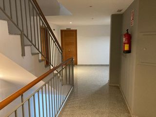 Appartement à Palau d´Anglesola (El). Piso con ascensor, balcón y 2 plazas de aparcamiento